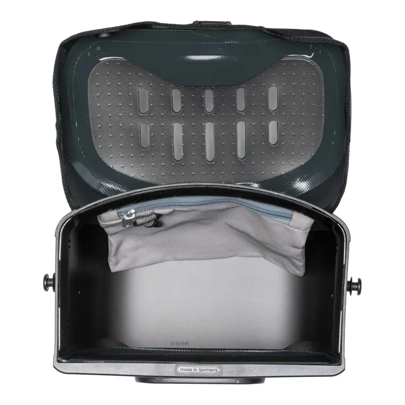 Ortlieb Ultimate Six Classic 6.5L Handlebar Bag in Black-4